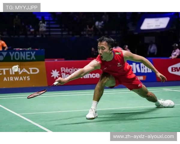 羽毛球身体右侧来球